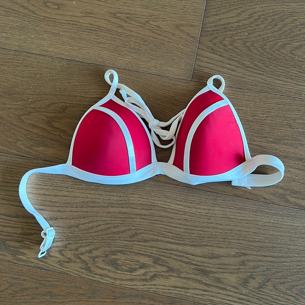 Venus bikini top